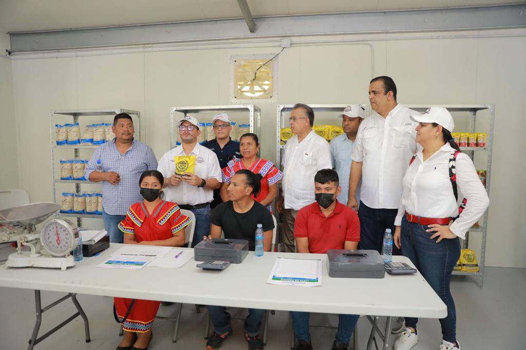 Inauguran dos nuevas agrodistribuidoras de alimentos en Buenos Aires y Chichica, en la comarca Ngäbe Buglé. 4 AGRODISTRIBUIDORA DE CHICHICA 2