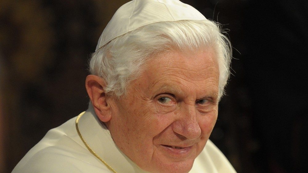 Muere el papa emérito Benedicto XVI 2 cq5dam.thumbnail.cropped.1000.563