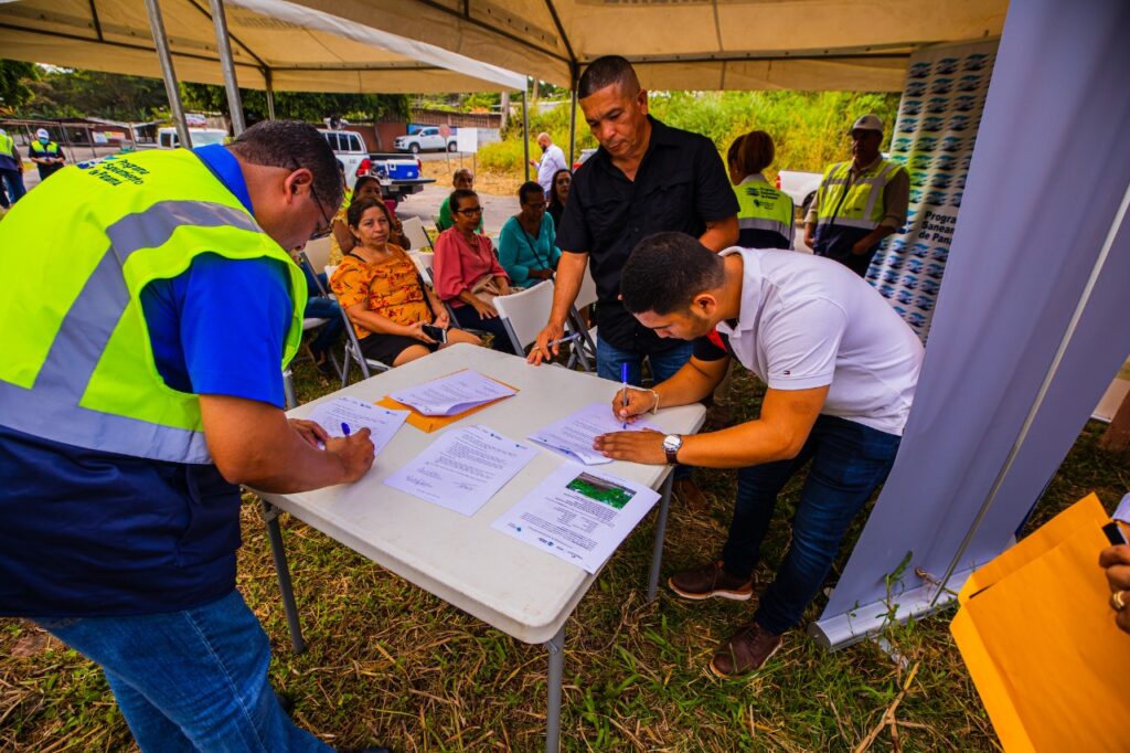 Rehabilitan tanques sépticos en Villa Nazareth y La Esmeralda en Puerto Caimito en<br>Panamá Oeste 6 IMG 20230126 WA0028