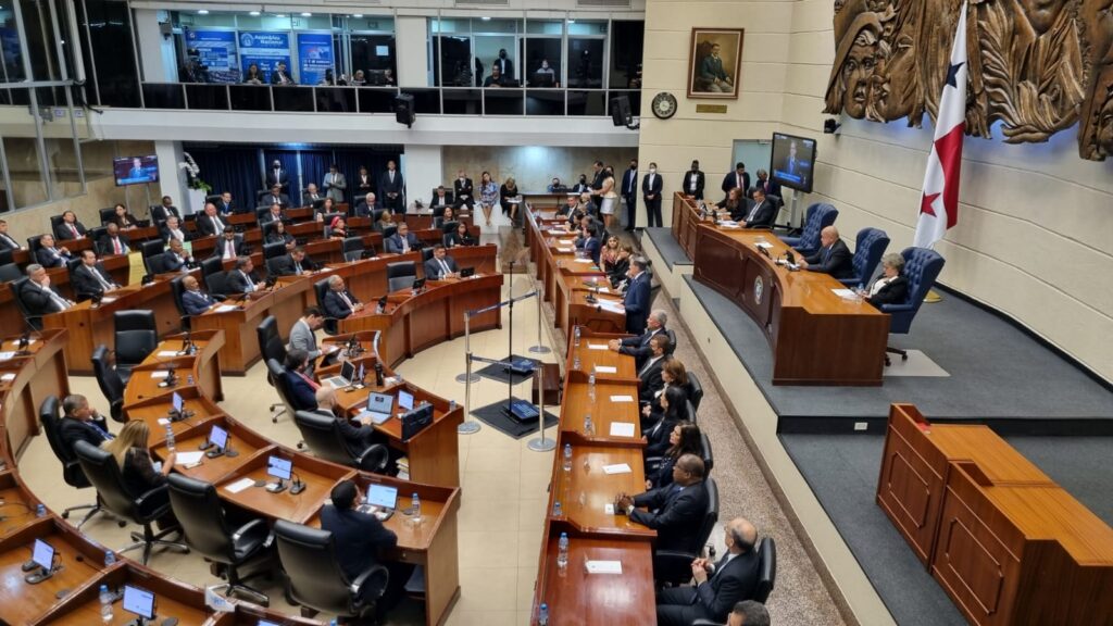 Diputados citan a ministros para abordar tema Minero. 2 WhatsApp Image 2023 01 02 at 12.33.51 PM