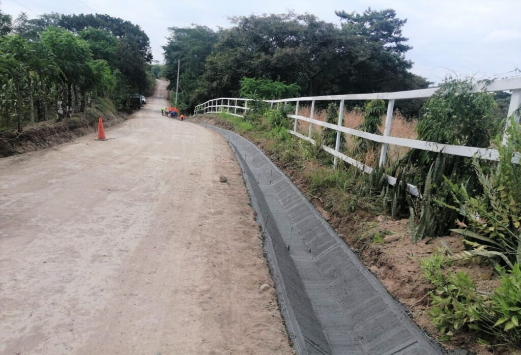 3 LAJAMINA CALIFORNIA LA MADERA 2