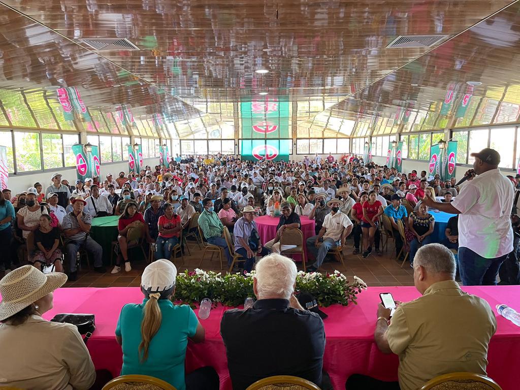 Abrego y Martinelli piden el voto…<br>¨EL CAMBIO ES YA¨ PISA EL ACELEDAROR EN BÚSQUEDA DEL TRIUNFO 2 WhatsApp Image 2023 02 25 at 4.37.19 PM 2