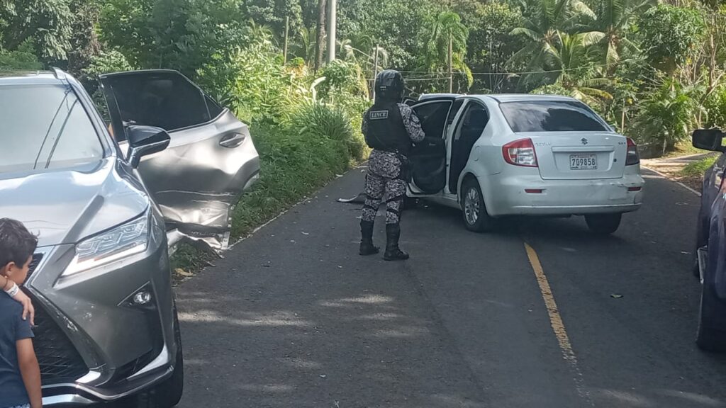 Policía recupera vehículo y arma de fuego, en incidente donde una persona pierce la vida en Colón. 2 WhatsApp Image 2023 02 26 at 5.25.34 PM