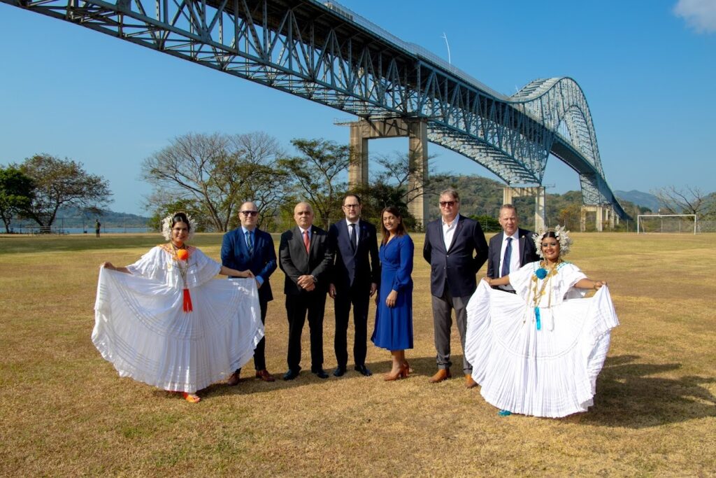 Viceprimer Ministro de Bélgica en la UMIP 2 WhatsApp Image 2023 03 03 at 1.02.03 PM