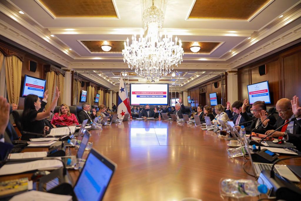 <strong>Gobierno Nacional aprueba extender vigencia del precio del combustible solidario a B/.3.25</strong> 3 WhatsApp Image 2023 03 28 at 6.49.13 PM