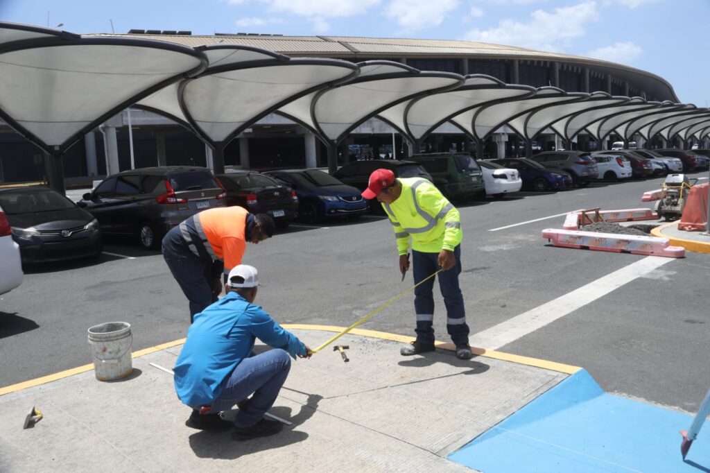 Tocumen S.A. inicia la instalación de techado entre estacionamientos y la Terminal 2 2 WhatsApp Image 2023 04 11 at 10.50.33 AM