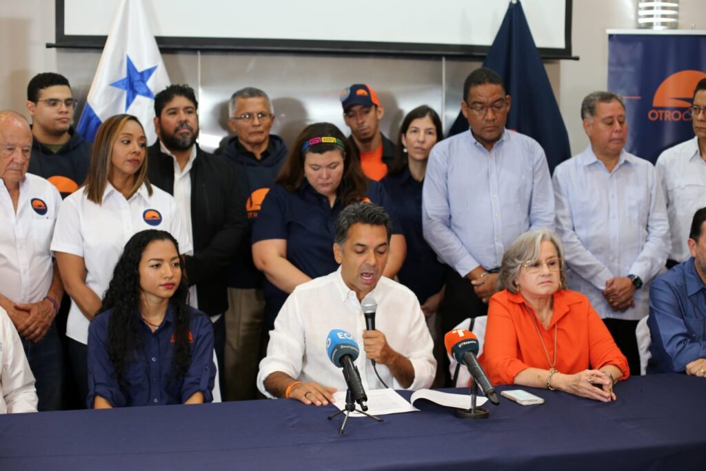 Moca se pronuncia en contra del contrato Ley con la empresa Minera Panamá 2 WhatsApp Image 2023 04 12 at 5.57.40 PM