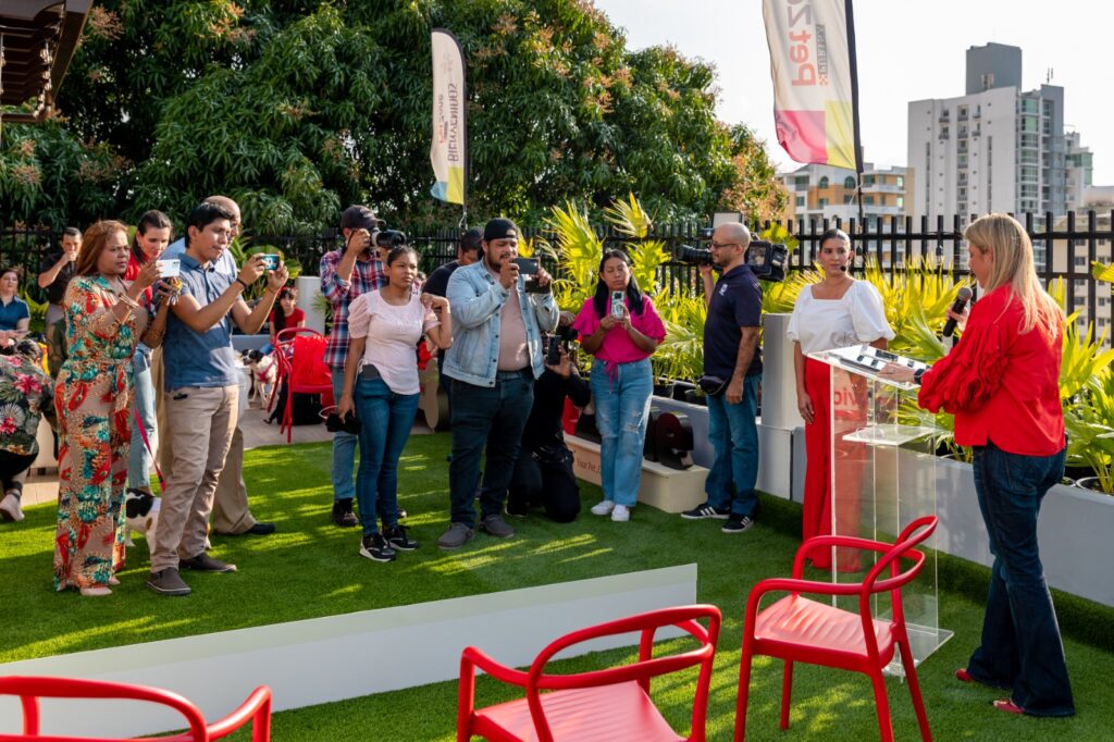 Nestlé inaugura su Pet Zone y lidera la cultura laboral Pet Friendly en Panamá 4 WhatsApp Image 2023 04 15 at 8.44.26 AM