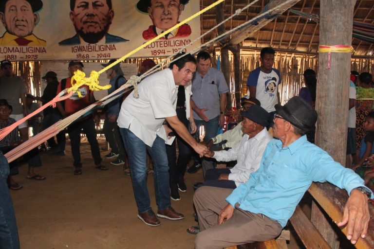 Los pueblos originarios merecen mayores oportunidades, la marginación es inaceptable, Martín Torrijos en Guna Yala 3 836cbd32 82ae 43e5 925c 5e7282b0ad6f 768x512 1