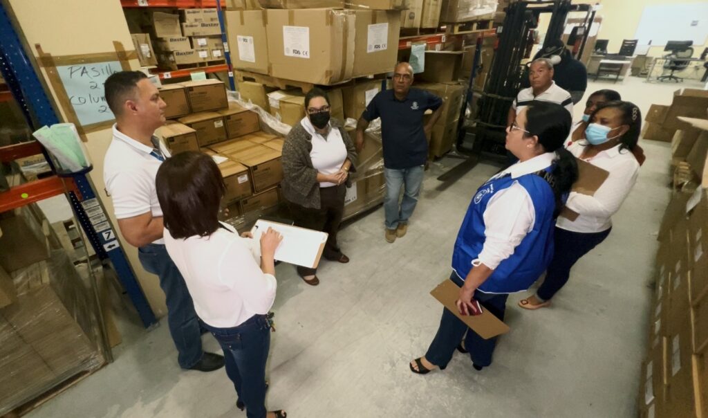 Verifican control de insumos en almacén del Complejo Hospitalario 5 WhatsApp Image 2023 05 29 at 4.22.16 PM 1