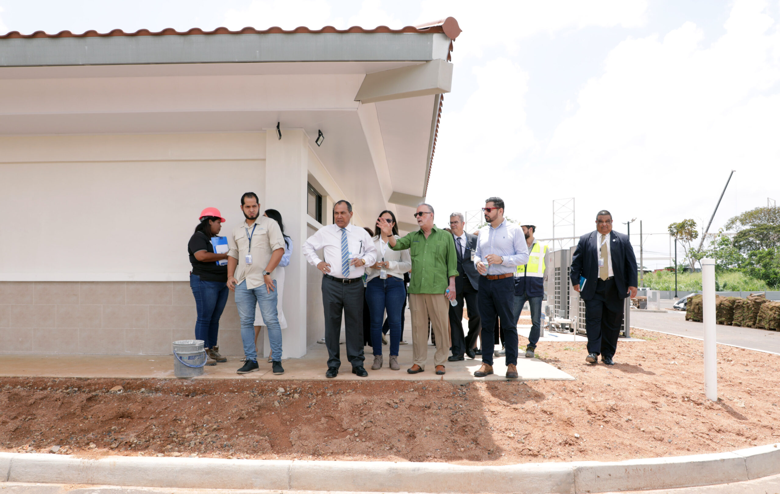 Magistrados Inspeccionan Oficina de Pma. Oeste 11 scaled