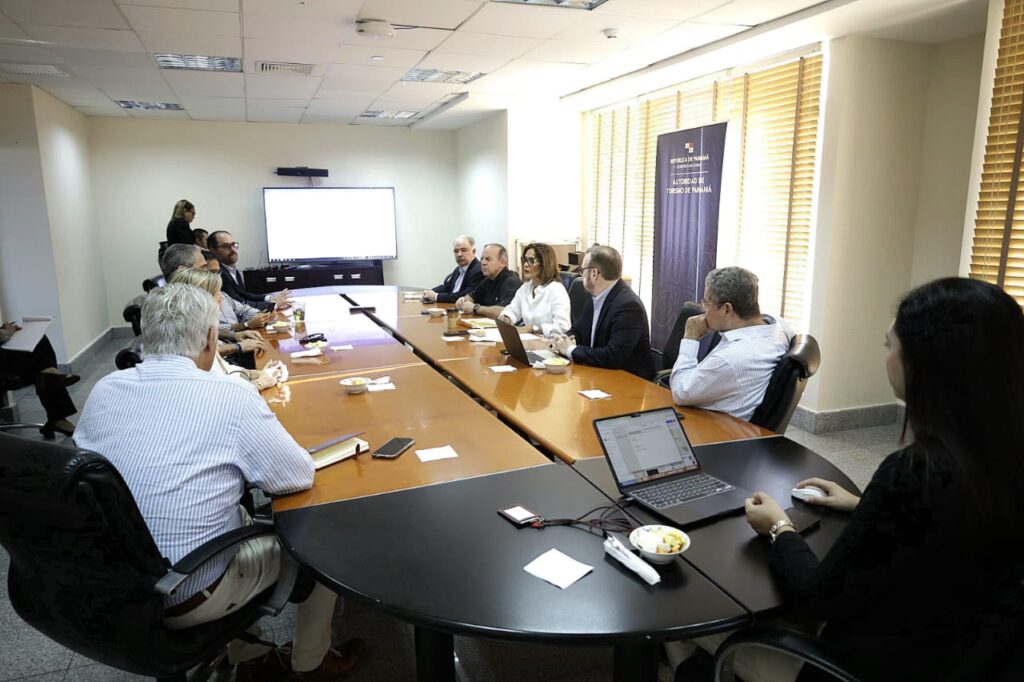 Marca turística “Vive por Más” llegará a todos los sectores productivos del país 2 WhatsApp Image 2023 09 06 at 5.18.56 PM 1