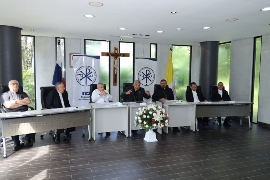 Corte Suprema debe pronunciar con urgencia sobre el contrato minero: Conferencia Episcopal 4 Asamblea julio 7 2023 a 865x576 1