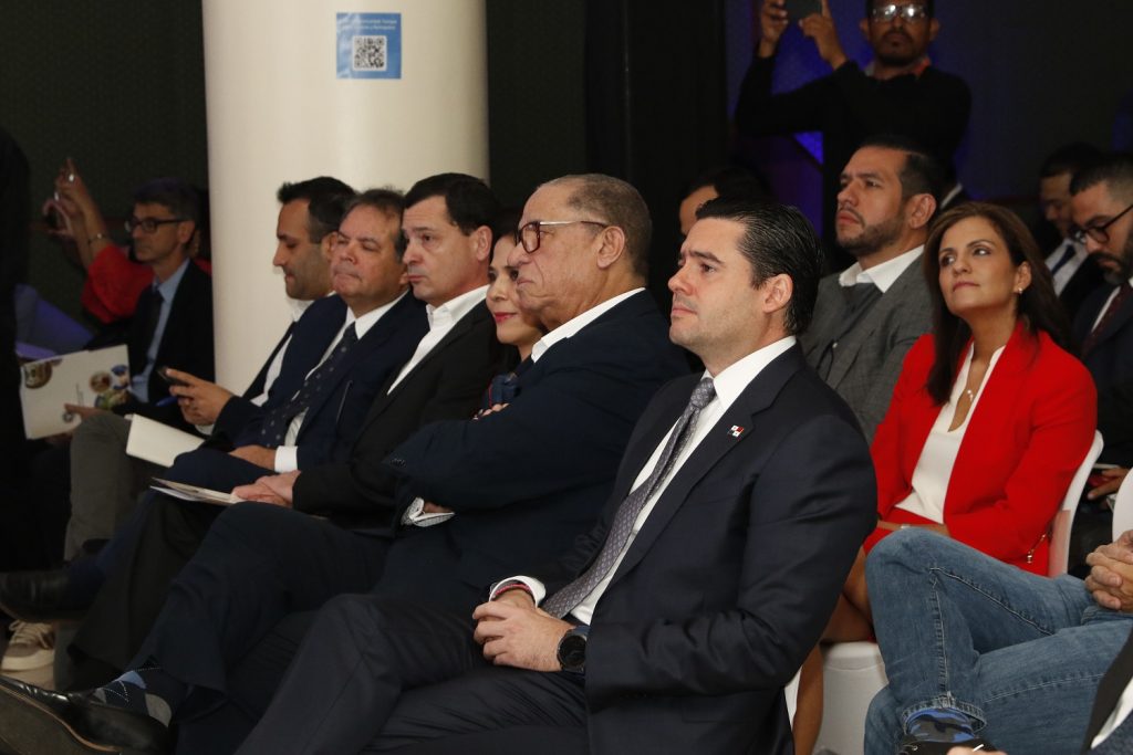 Foro de Institucionalidad: Transparente, Eficiente y Participativa realiza la Cámara de Comercio 3 G2A9571 1024x683 1