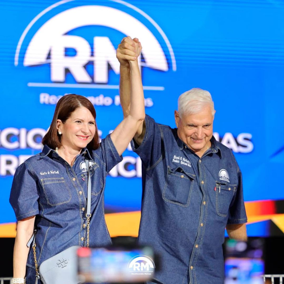 Marta Linares de Martinelli y Ricardo Martinelli