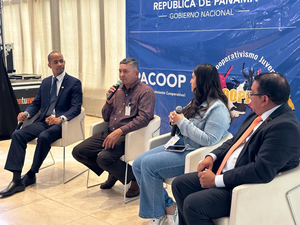 Más de 120 estudiantes participan en el III Foro de Cooperativismo Juvenil 2 WhatsApp Image 2023 09 26 at 11.44.55 AM