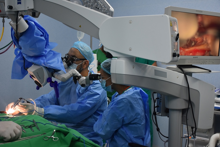 Con tecnología de punta realizan implante coclear en Hospital “Irma de Lourdes Tzanetatos” 2 WhatsApp Image 2023 10 18 at 6.00.05 PM