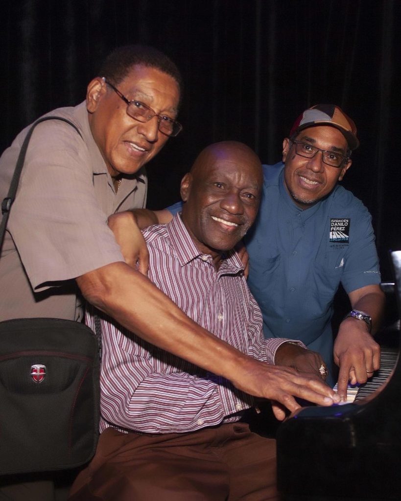 Fallece Reginald Reggie Johnson, saxofonista panameño 2 Danilo Perez Padre e Hijo y RJ 819x1024 1