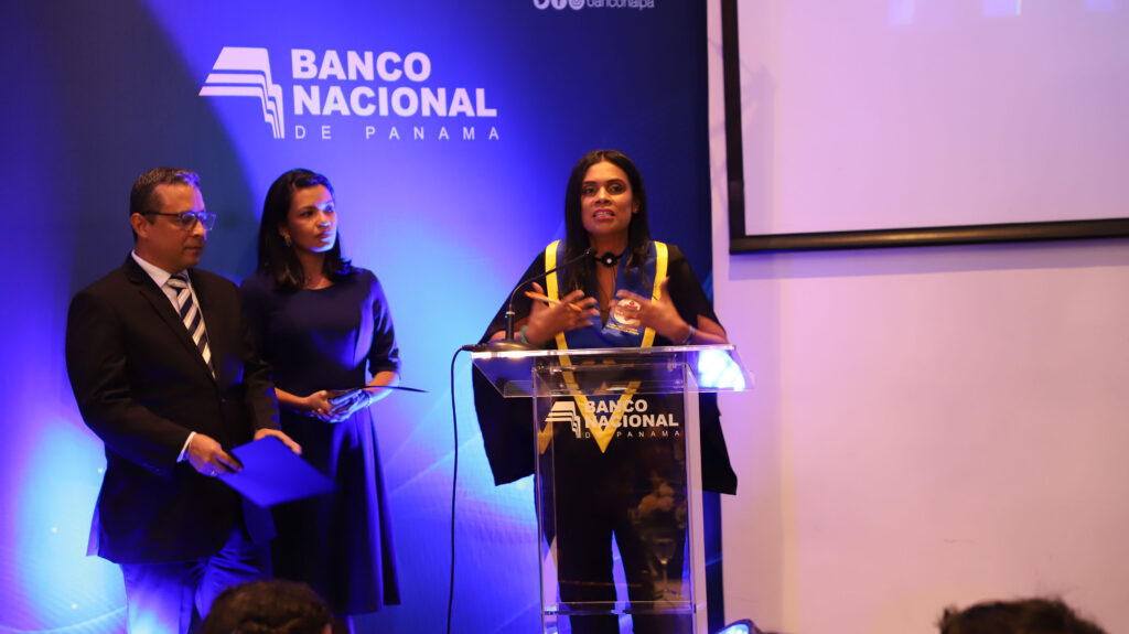 Banconal refuerza compromiso con la educación y la libertad de expresión 2 IMG 6125 M