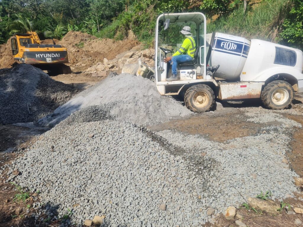 MOP continúa con los trabajos de rehabilitación del puente vehicular en la comunidad de Ipetí – Emberá en Chepo 2 3 21