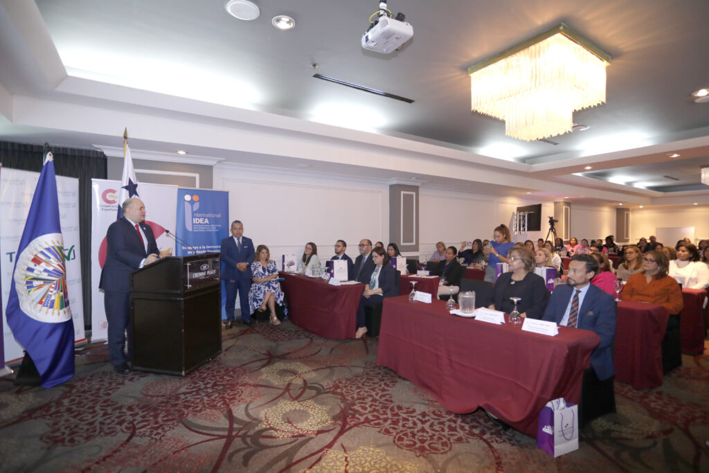 Curso para Candidatas Electorales 01