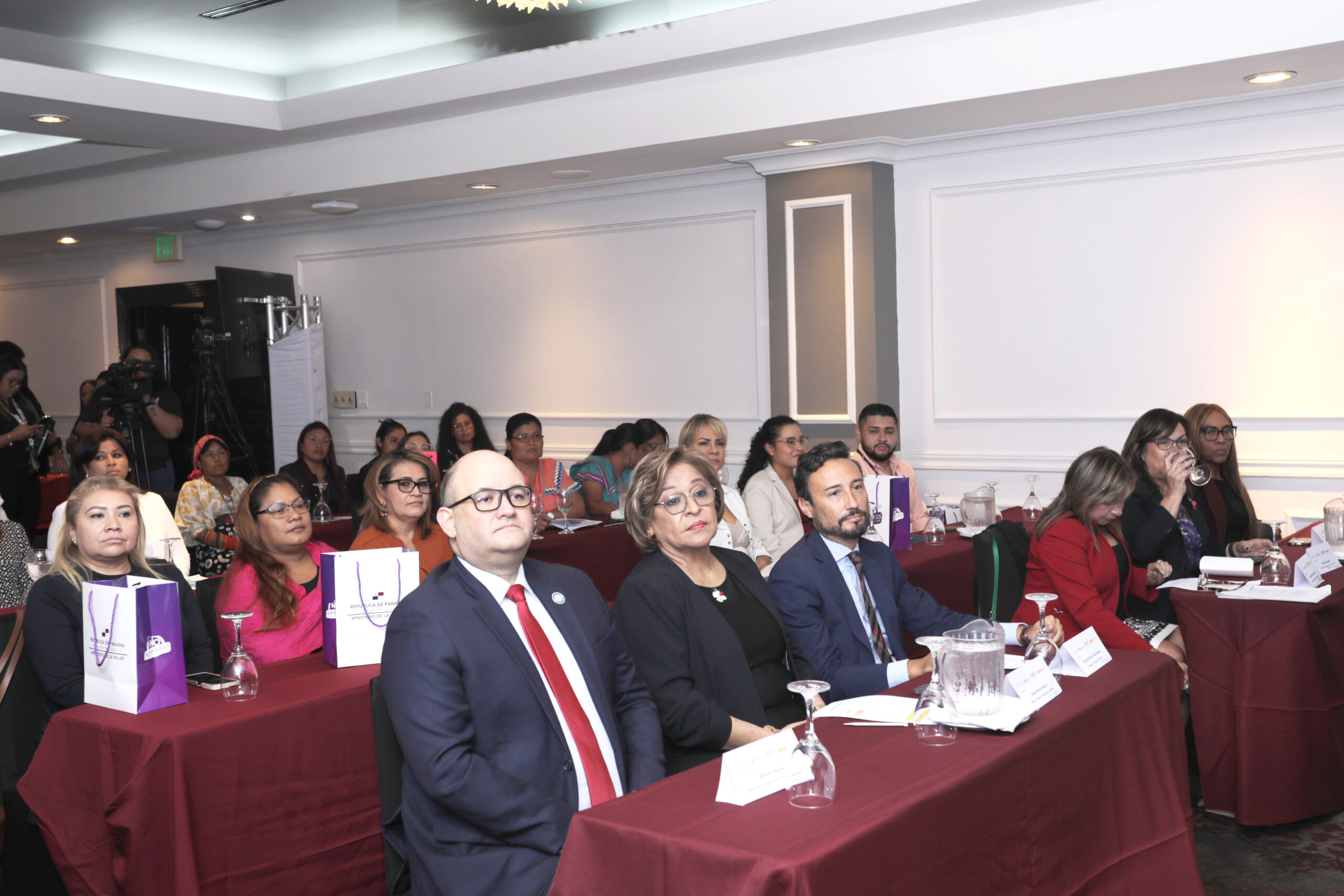 Curso para Candidatas Electorales 06 scaled