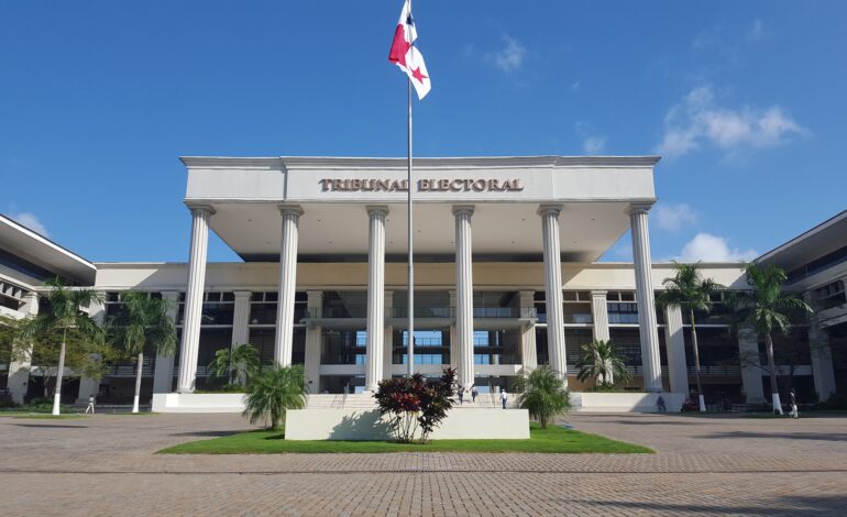 Lunes 26 de febrero, primer debate presidencial 2 78659750 2526254650825359 6287845933958823936 n 770x470 1