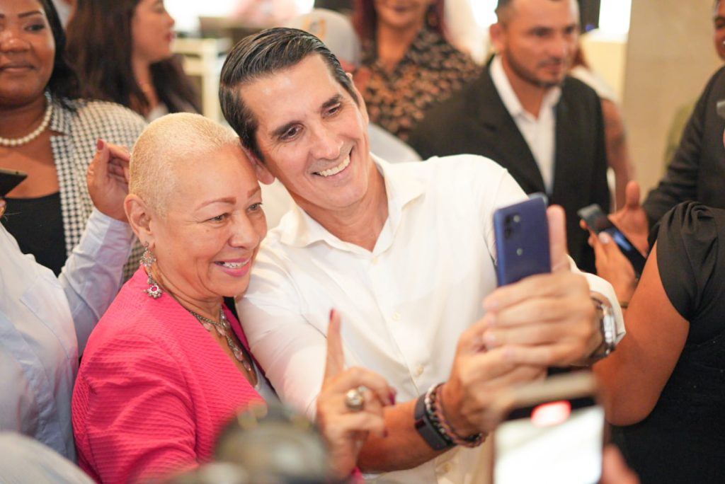 67 candidatos independientes se suman a la candidatura de Rómulo Roux 1 WhatsApp Image 2024 02 29 at 5.31.40 PM 1024x684 1