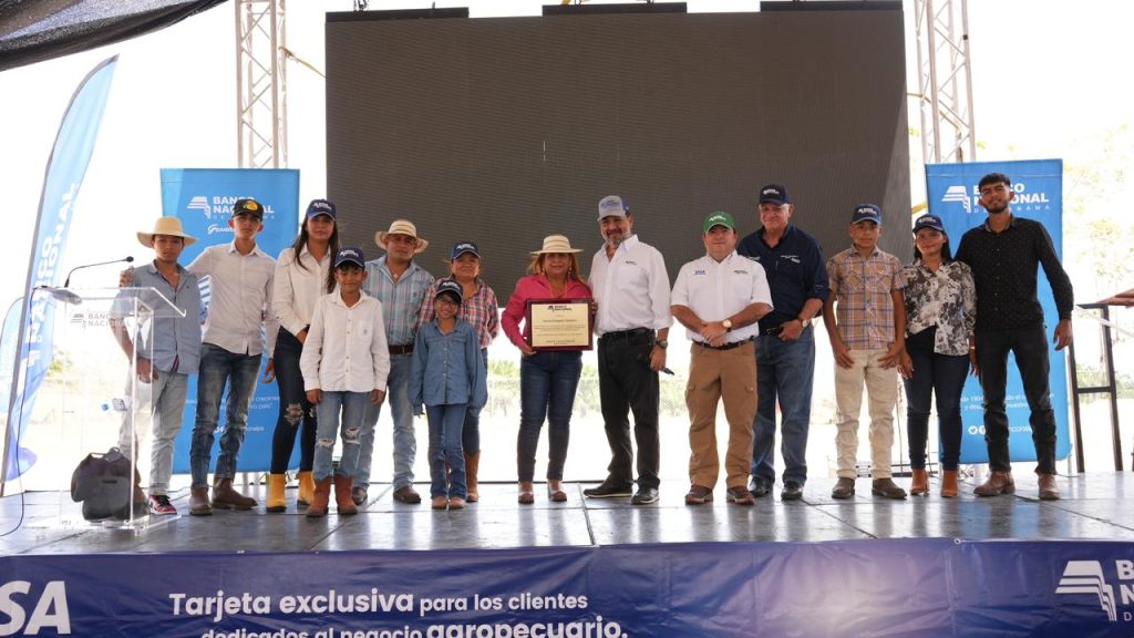 Docencia en producción sostenible para productores de Panamá Este y Darién 3 WhatsApp Image 2024 03 01 at 5.31.29 PM 1024x576 1