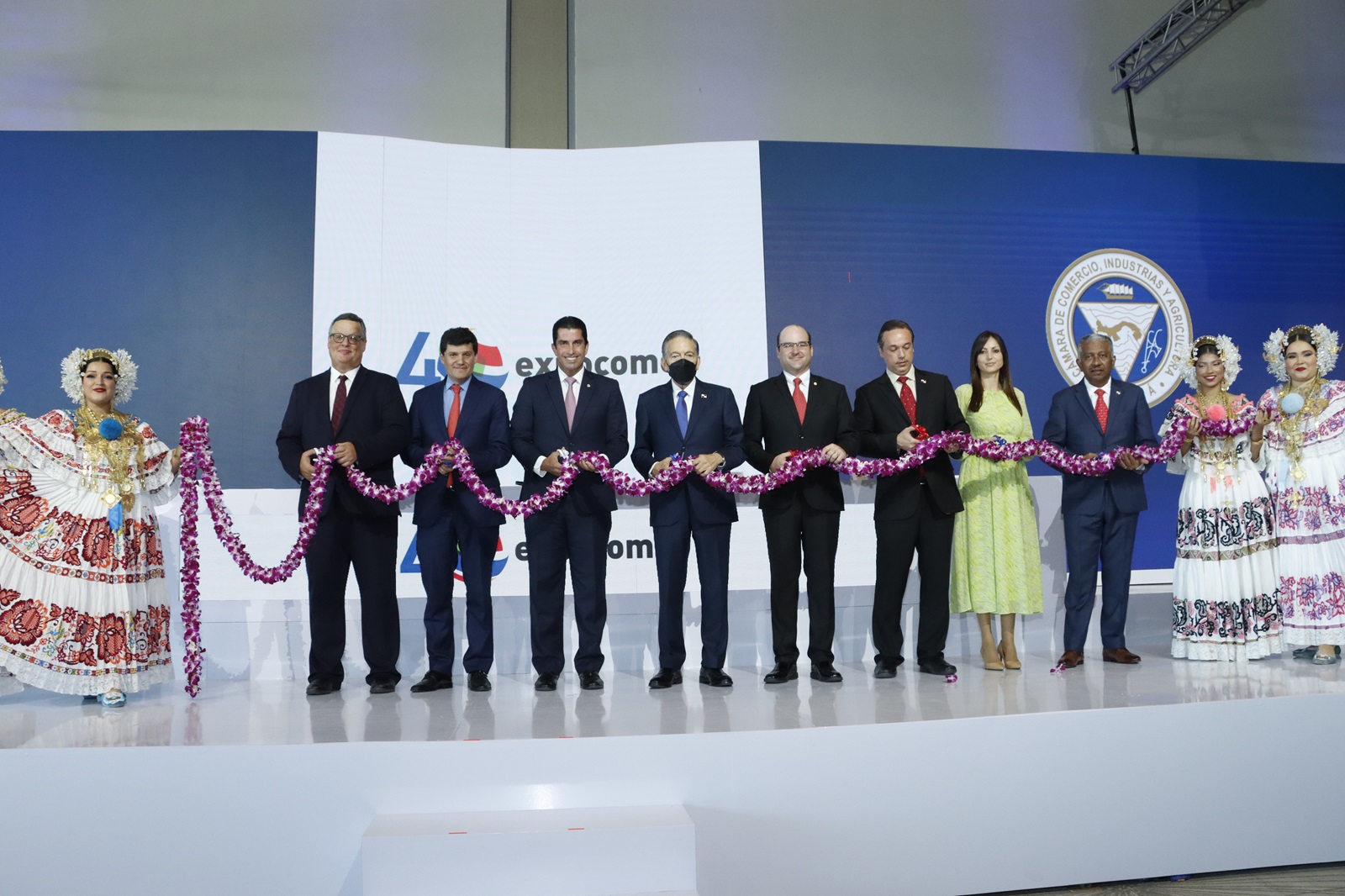 inaugura