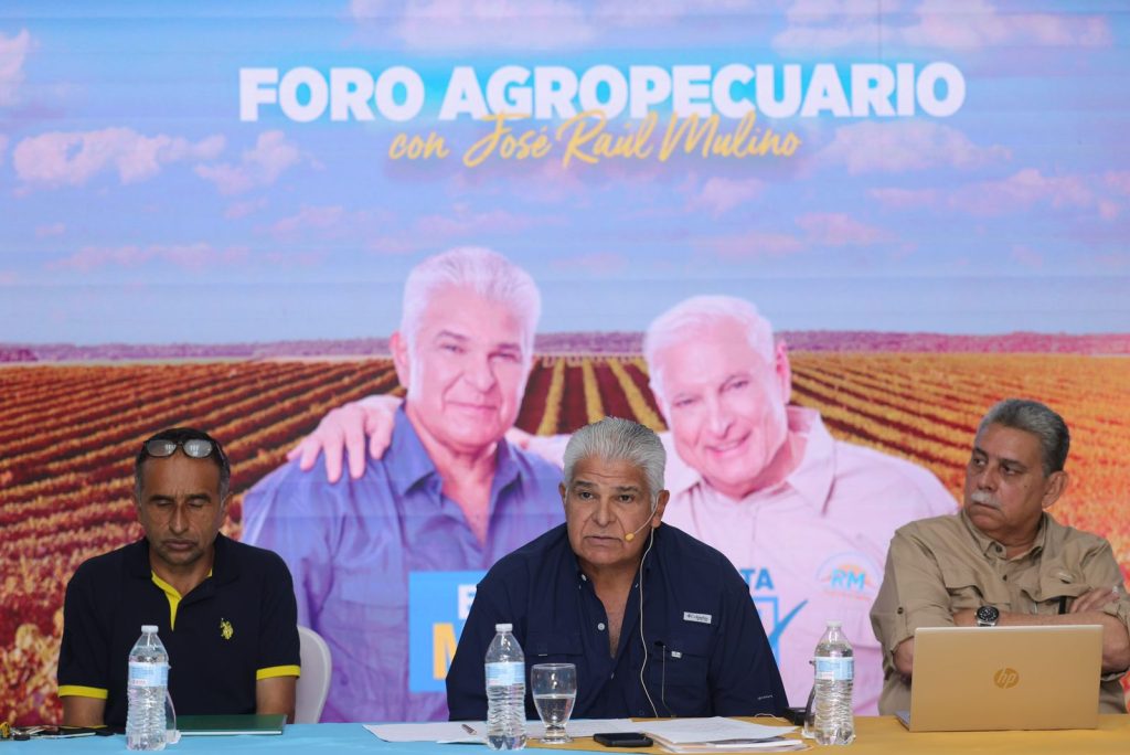 Mulino firmó acuerdo con sector agropecuario en Tierras Altas 3 WhatsApp Image 2024 04 09 at 5.00.31 PM 1 1024x684 1