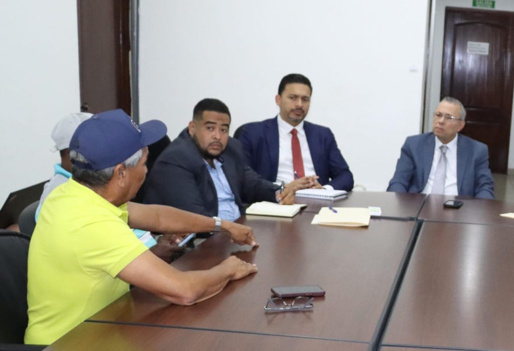 Realizan primer encuentro entre sector pesquero y ARAP 2 WhatsApp Image 2024 07 13 at 10.55.47 AM1 1024x700 1