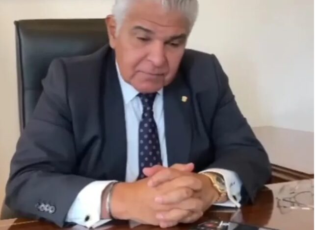 Mandatario argentino Javier Milei aconseja a Mulino en su primer día como presidente de Panamá 2 mulinin 644x470 1