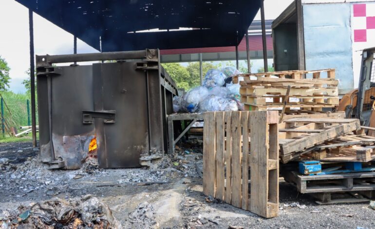 Suspenden operaciones del quemador de desechos en el Aeropuerto Internacional de Tocumen por humo tóxico y daño ambiental 1 rojo 770x470 1