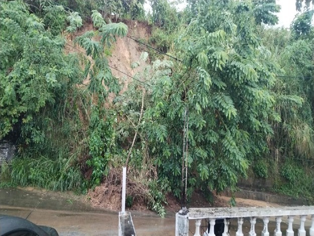 Emiten aviso de vigilancia por lluvias significativas… Se esperan inundaciones y deslizamientos de tierra 1 deslizamiento de tierras