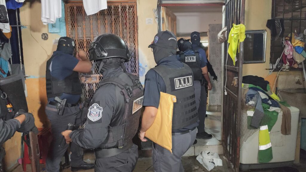 En Operación Hipoxia aprehenden a más de 10 personas en Río Abajo 1 WhatsApp Image 2025 04 07 at 7.32.00 AM 1024x576 1
