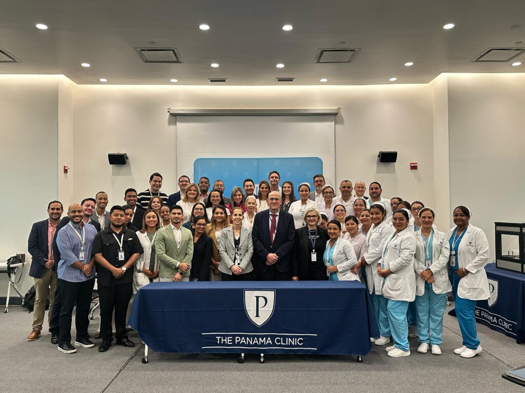 The Panama Clinic obtiene reacreditación internacional por parte de TEMOS International GMBH 3 WhatsApp Image 2025 05 02 at 12.38.42 PM 1 1024x768 1