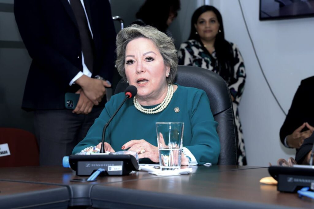 APRUEBAN TRASLADOS DE PARTIDAS Y CRÉDITOS ADICIONALES PARA CUMPLIMIENTO DE COMPROMISOS 2 WhatsApp Image 2025 05 09 at 9.13.17 AM