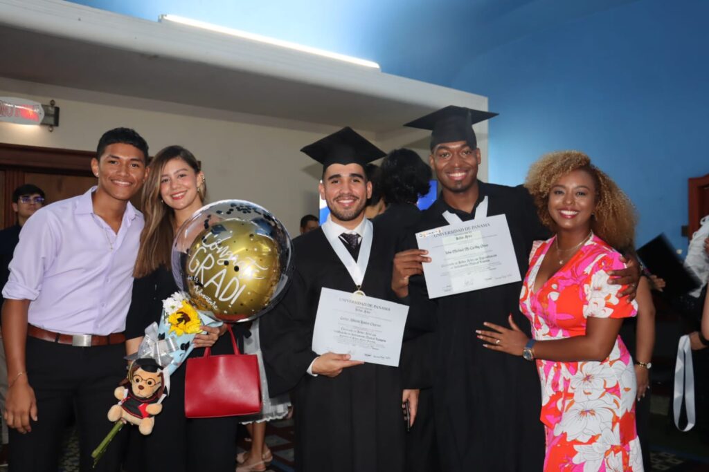 Universidad de Panamá gradúa a 64 nuevos artistas profesionales 2 WhatsApp Image 2025 05 19 at 8.41.20 AM 1 1024x683 1