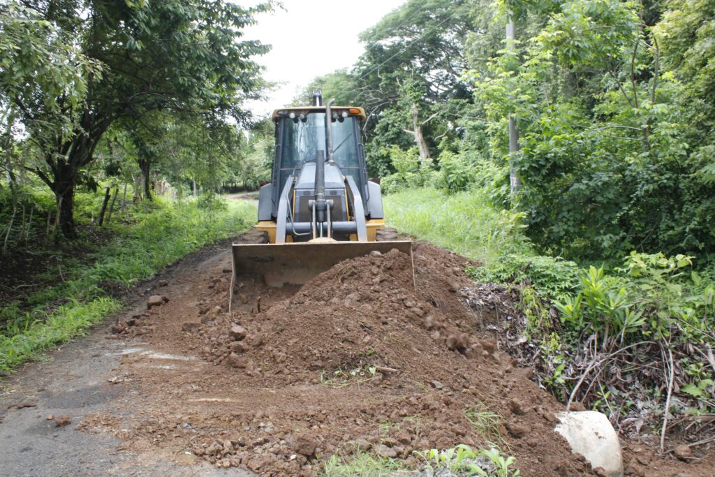 Optimizan sistema de drenaje en la vía Punta El Tigre en Mariabé, distrito de Pedasí 4 1 38 1