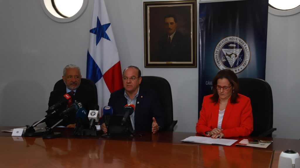 CCIAP abre convocatoria del Concurso de Afiche y Video “Patria Mía” 2025 2 IMG 5075 1024x575 1