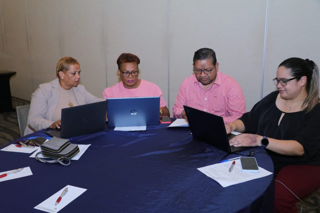 Minsa prepara el recurso humano en salud para la transición hacia un sistema más moderno, inclusivo y equitativo 3 Imagen de WhatsApp 2025 06 03 a las 13.27.43 68fa46b3