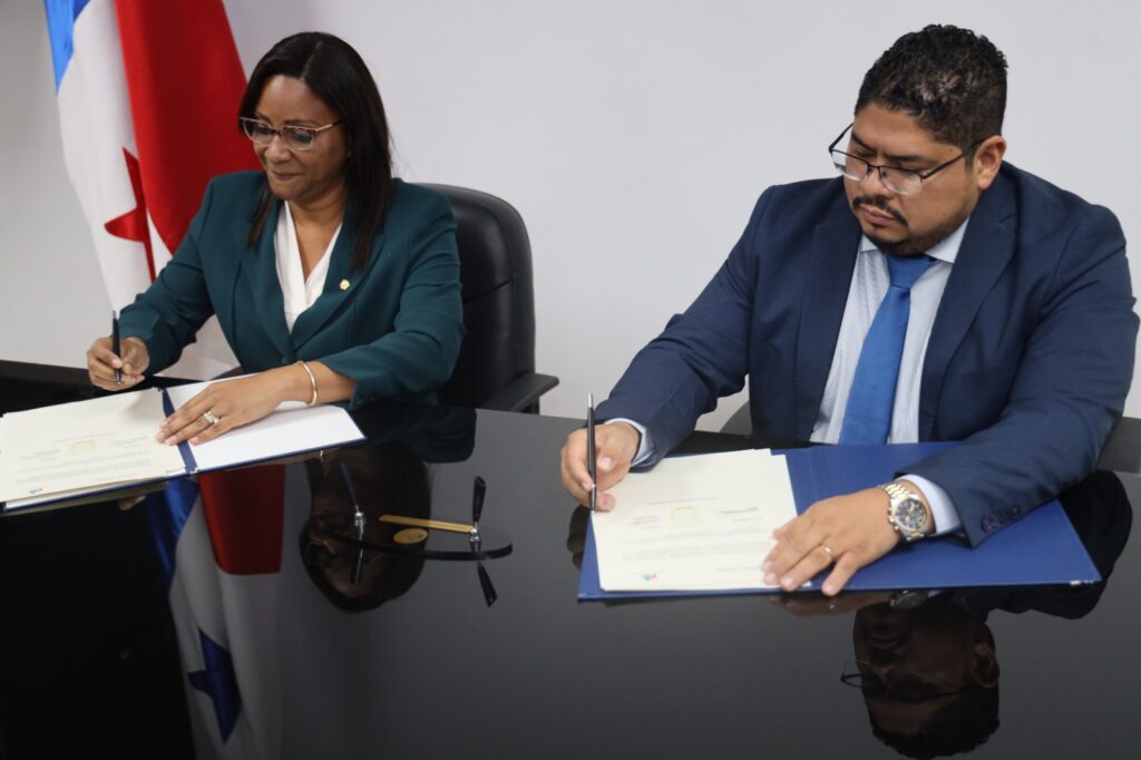 Ministerio de la Mujer y SERTV, firman Convenio Marco de Cooperación y Asistencia Técnica 2 WhatsApp Image 2025 06 05 at 3.23.18 PM 1