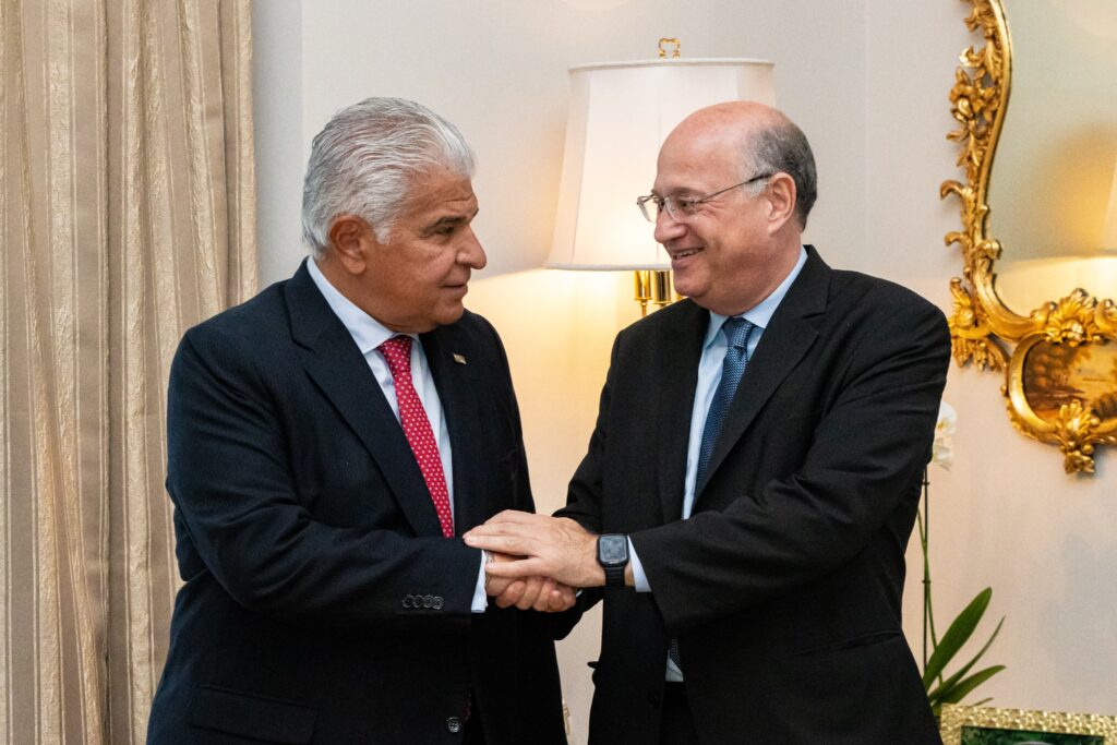 El BID promocionará a Panamá como un ‘hub’ de inversiones y apoyará su ingreso a la OCDE 3 WhatsApp Image 2025 06 05 at 7.31.44 PM 1