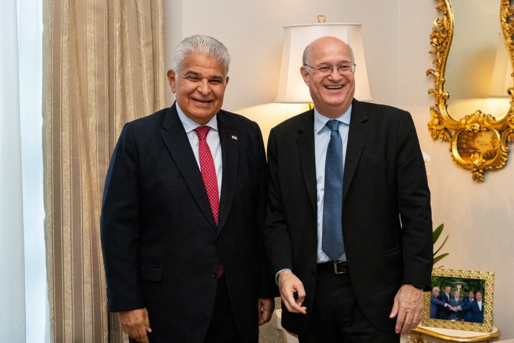 El BID promocionará a Panamá como un ‘hub’ de inversiones y apoyará su ingreso a la OCDE 2 WhatsApp Image 2025 06 05 at 7.31.44 PM