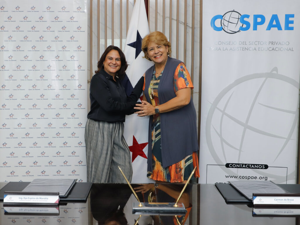 CoSPAE y el Canal de Panamá firman Acuerdo de Cooperación por el desarrollo sostenible 3 Firma Convenio 1 1