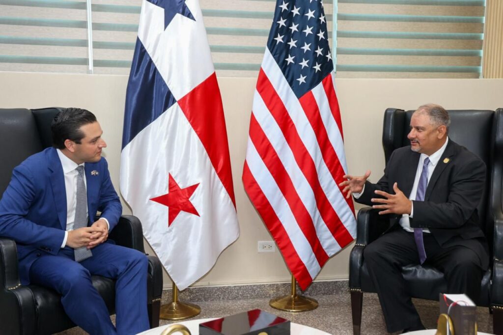 Embajador de Estados Unidos en Panamá se reúne con el Presidente de la Asamblea Nacional de Diputados 3 WhatsApp Image 2025 07 15 at 7.27.05 PM