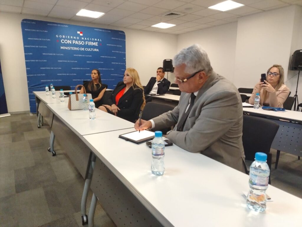 ¡A crear! Entregan Caja de Herramientas de la Economía Creativa 4 WhatsApp Image 2025 07 18 at 11.56.11 AM