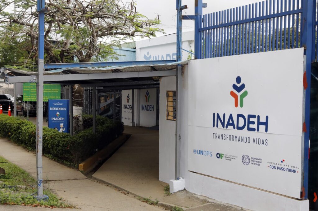 INADEH lanza curso de Administración de Propiedad Horizontal 3 WhatsApp Image 2025 07 21 at 10.50.47 AM