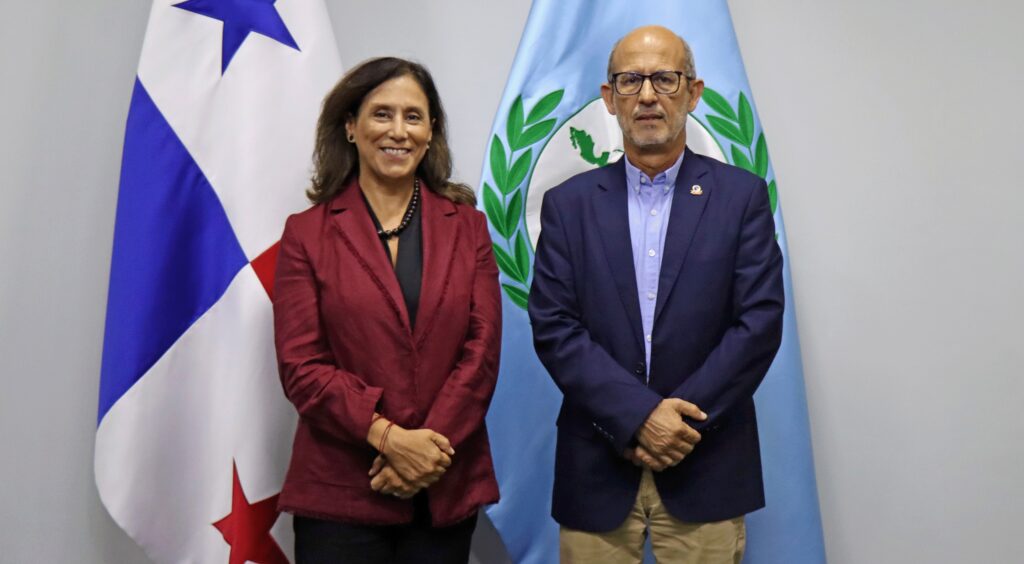 Uso de inteligencia artificial en la labor legislativa: cooperación institucional e innovación legislativa 3 WhatsApp Image 2025 07 23 at 12.08.32 PM 2
